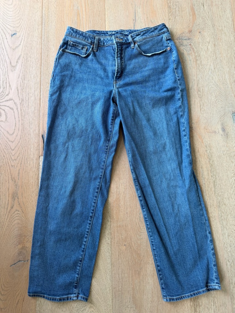 Old Navy Straight-Leg Jeans in Classic Blue Denim